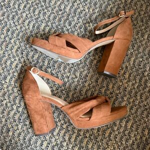 🤎 LOFT Tan Faux Suede Ankle Strap Block Heel Sandals 8.5